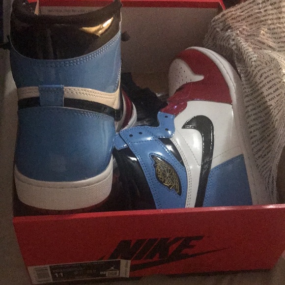 Jordan 1’s FEARLESS size 11 new with box - Picture 1 of 12